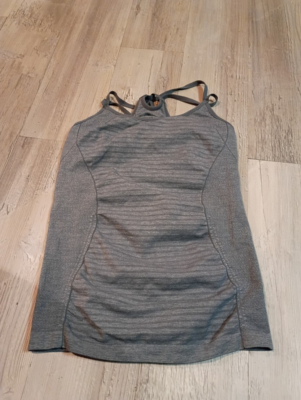 Workout Top - Picture 2 of 5